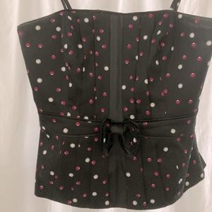 Cute White House Black Market size 10 bodice style of top in great condition.